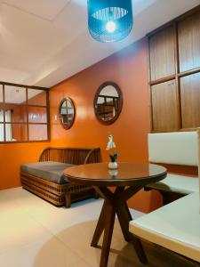 Shell residence Staycation Near MOA and NAIA - JOSH