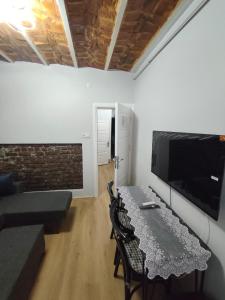 Sweet home 2