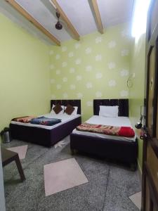 Maa mukteshwari home stay