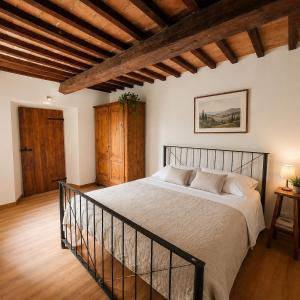 Cento Scale historic residence with panoramic terrace