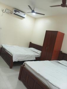PG Mahal & Residency Mahal & Residency