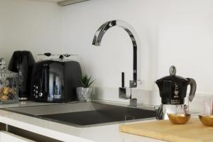 Executive Suite Nirone 8 2BR 2Bath