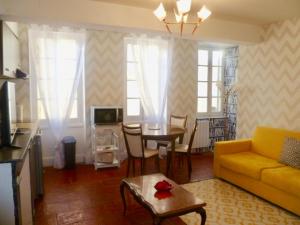 Aux Portes des Thermes