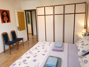 Rooms Blue