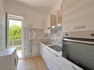 208- STUPENDO APPARTAMENTO TRILO con 2 BAGNI CON AMPIO TERRAZZO SPIAGGIA INCLUSA