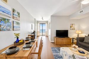 Oceanfront Bliss, Top Floor, 2BR, Indoor Pool & Hot Tub, Free Parking, Elevators