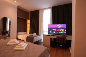 Eden Center Rooms