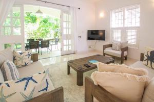 Private Pool 3 mins from Beach - Turtle View 2