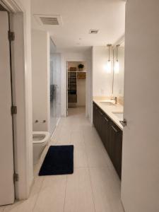 1BR Miami Brickell Experience FREE PARKING ROOFTOP POOL SPA