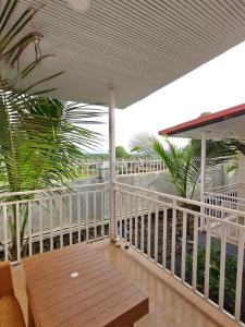 Peak Paradise Resort