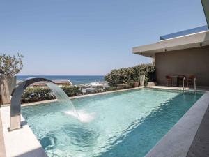 Lusol Seafront Villas - "Free" Heated Pools, 100m Sea
