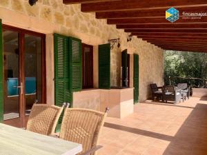 Cas rellotger country house