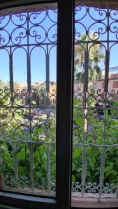 Riad Entier Au village touristique avec piscine