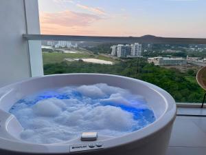 Suite con Jacuzzi y Hermosa Vista al Mar