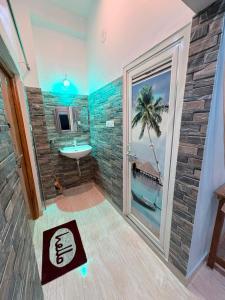 Stylish 2BHK Private Stay near Kashi Vishwanath