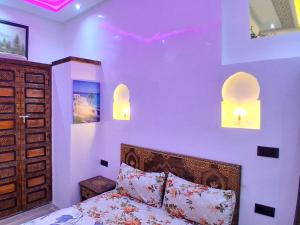 Riad Entier Au village touristique avec piscine