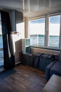 Houseboat Dąbrowica