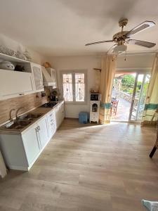 Baia del Corsaro - new sea panoramic villa in Sardinia, Italy - 250 mt beach&sea full comfort-WiFi-Parking-Privacy