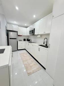 7 on Central - Modern 1br 1bth Apt in Kingston