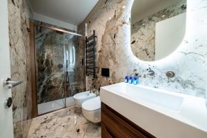 Nenea Moscova Collection