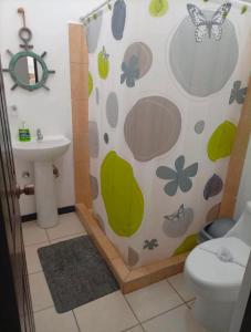 Casa en playa Herradura con piscina