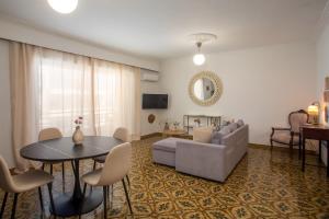 Thalias Apartment