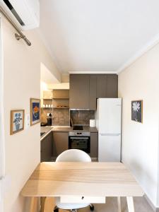 Theleria Central Living