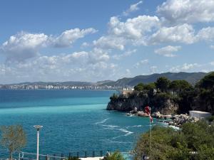 Amazing View! B & C New Apartment in Vlora
