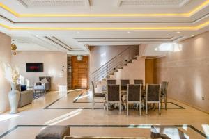 Luxury 4BR Villa, Atlas and Pool View, Breakfast and Lunch Available