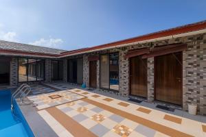Abhishek Resorts