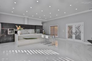 Beautiful 4 Bedrooms villa