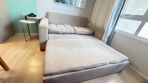 Blend Marista Luxo! Ar no quarto e na sala! Cozinha pra Café da manhã ou buffet na mesma torre! Restaurante em frente e Empório Prime na esquina!