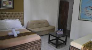 Zanrock Micro Hotel