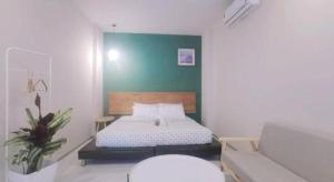 7 Class Pool Villa
