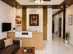 Gopal Kunj Inn Near prem mandir temple
