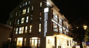 Mojo Boutique Hotel