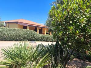Rosanna House in Bombarde Beach