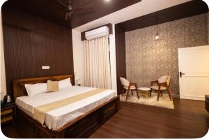 Cozy 2 BHK Private apartment in city