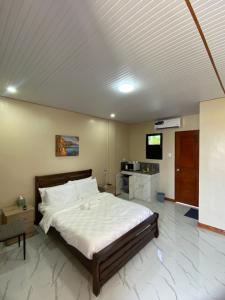 Kaiwarit Pension House