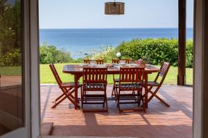 Villa Marina, una autentica casa mediterranea affacciata sul mare di Villasimius