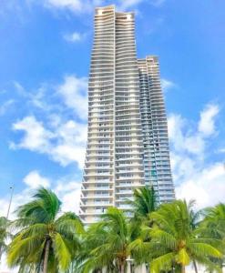Căn hộ Suite 1 ngủ & Suite 2 ngủ tuyệt đẹp bên bờ biển Mỹ Khê, bơi & gym miễn phí