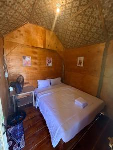 Kampa Lodge
