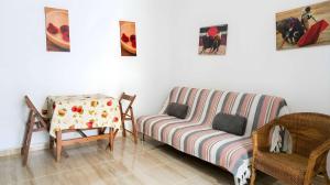Apartamento Con aire acondicionado y patio ideal para mascosta Solo alquilamos familias y parejas