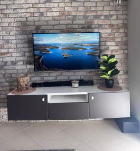 Apartament nad jeziorkiem