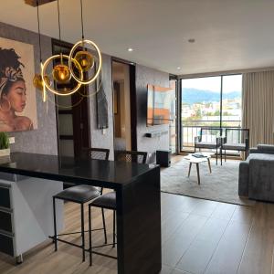 Cedritos smart stay - apartamentos con parking y wi-fi rapido en Bogota