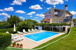 Bella Mare Medulin 1 Bedroom Terrace A5
