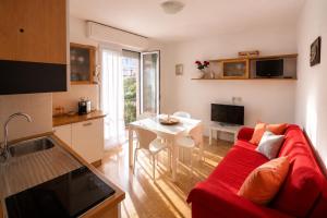 Sweet dreams apartment by the beach