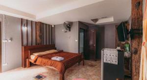 Mon Mart&May Resort