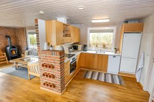 Velholdt Feriehus Med Smuk Udsigt Sj35