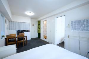 Julian home Shinagawa 5 mins Shibuya 7 mins